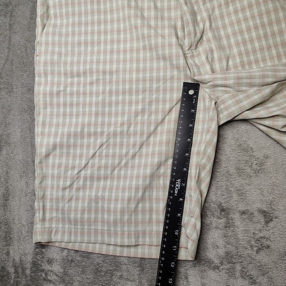 Tommy Bahama Shorts Men's 38 Gray‎ Plaid Golf Nylon Performance Stretch Athletic - Picture 5 of 12
